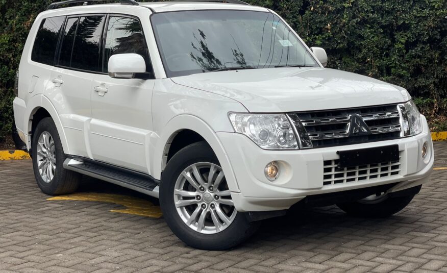 2014 Mitsubishi Pajero Shogun SG2