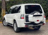 2014 Mitsubishi Pajero Shogun SG2