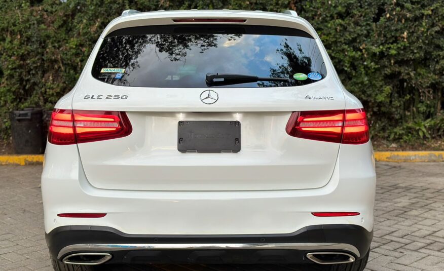2016 Mercedes Benz GLC250 4MATIC