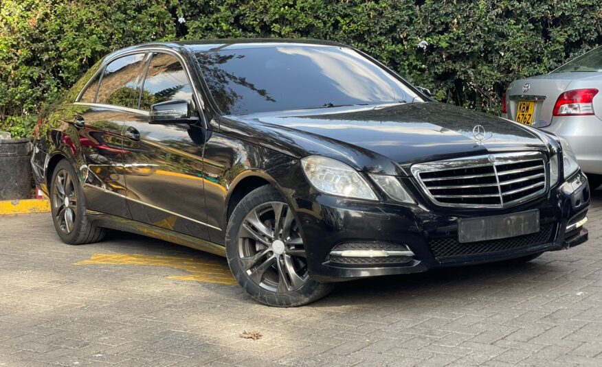 2012 Mercedes Benz E220 CDI