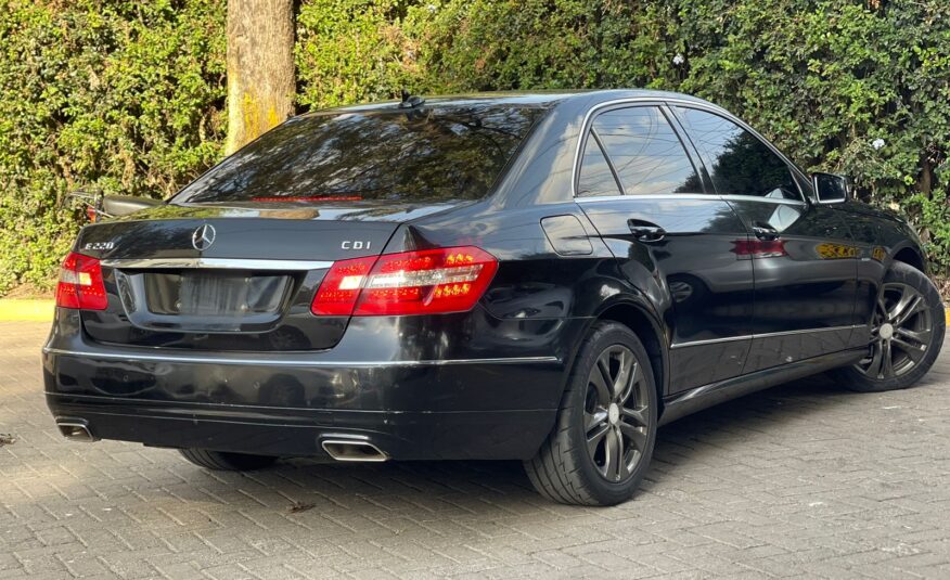 2012 Mercedes Benz E220 CDI