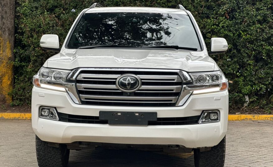 2018 Toyota Landcruiser VXR V8