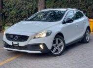 2015 Volvo V40 T4