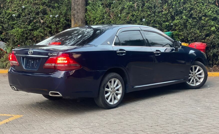 2010 Toyota Crown