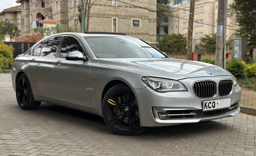 2014 BMW 750i