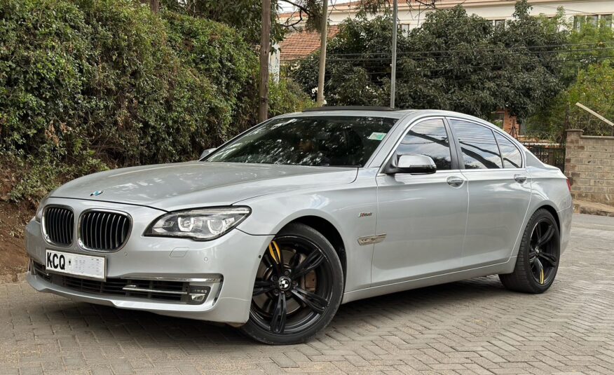 2014 BMW 750i