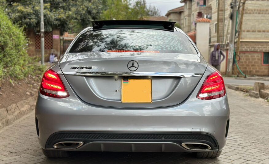 2015 Mercedes-Benz C200 AMG