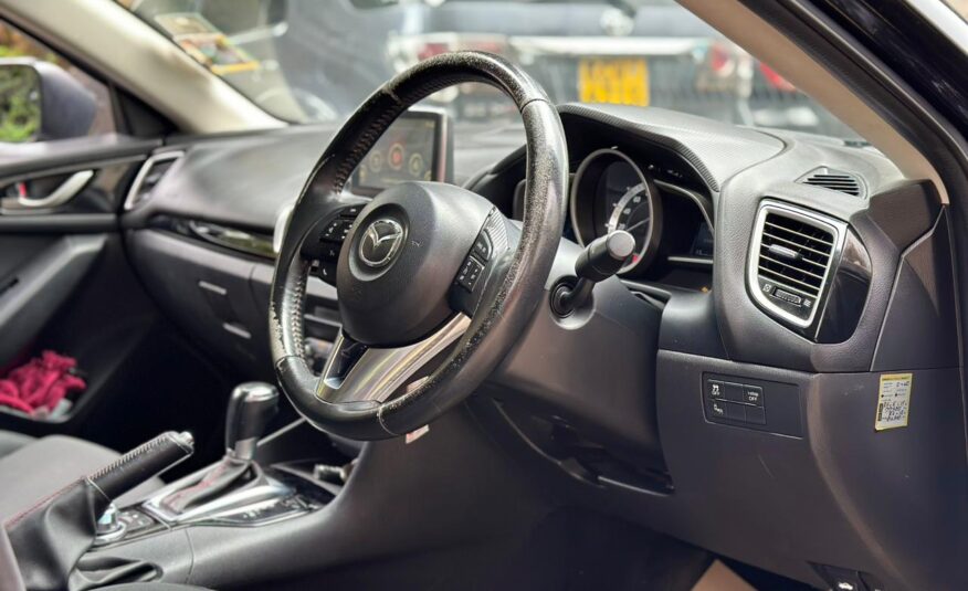 2016 Mazda Axela