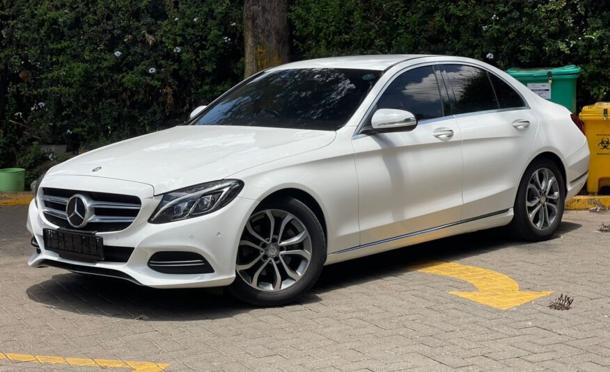 2016 Mercedes Benz C200