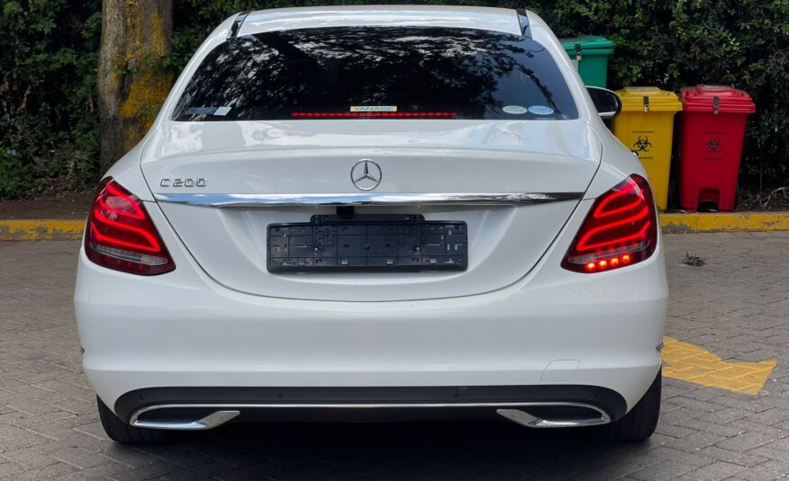 2016 Mercedes Benz C200