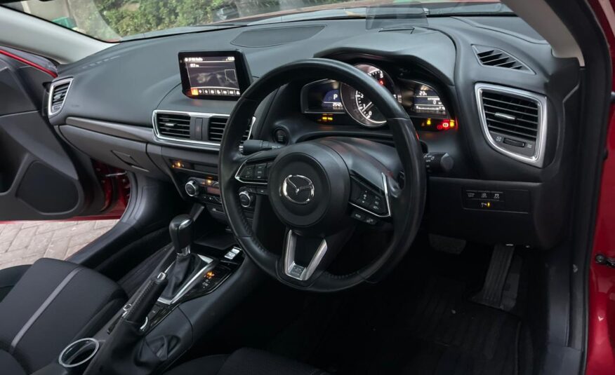 2016 Mazda Axela