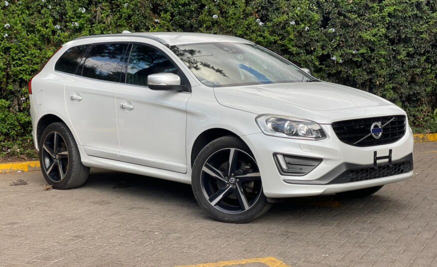 2016 Volvo XC60 R-LINE T6 AWD