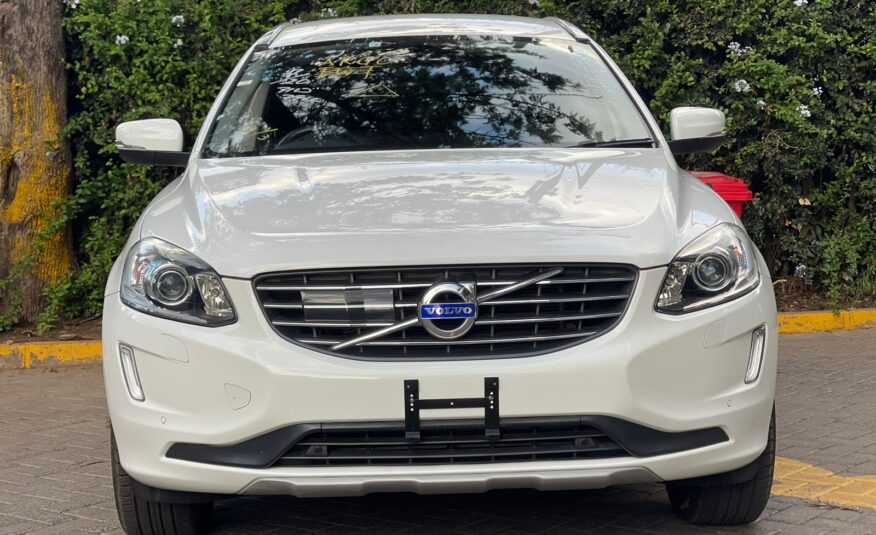 2016 Volvo XC60 D4