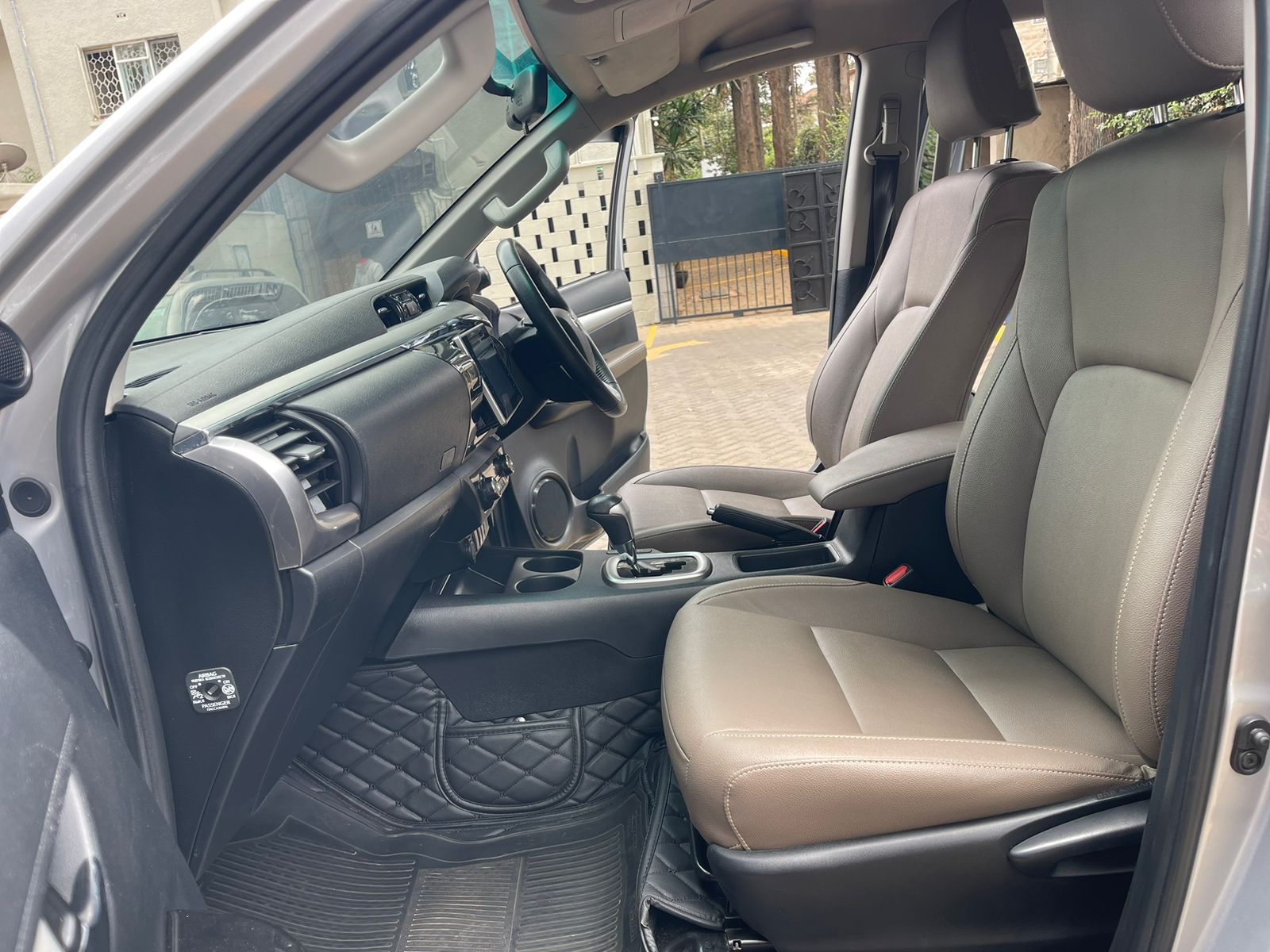 2016 Toyota Hilux REVO
