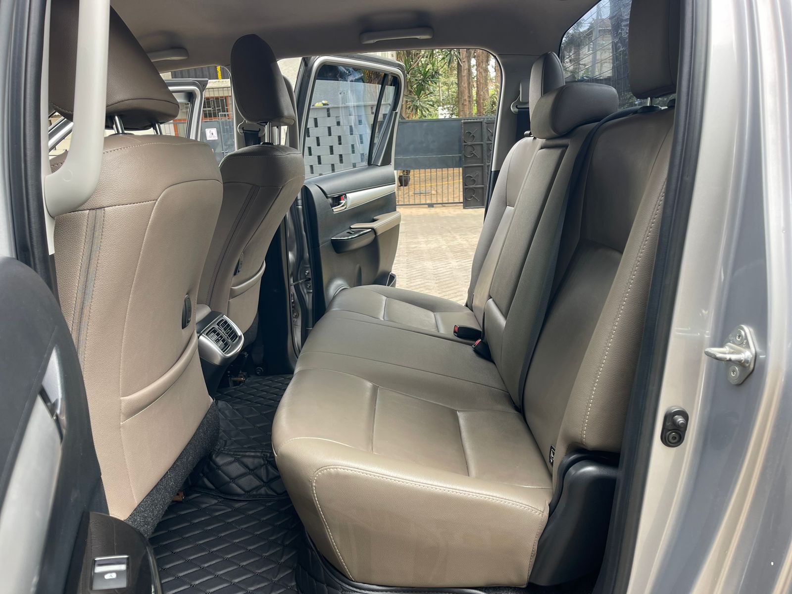2016 Toyota Hilux REVO