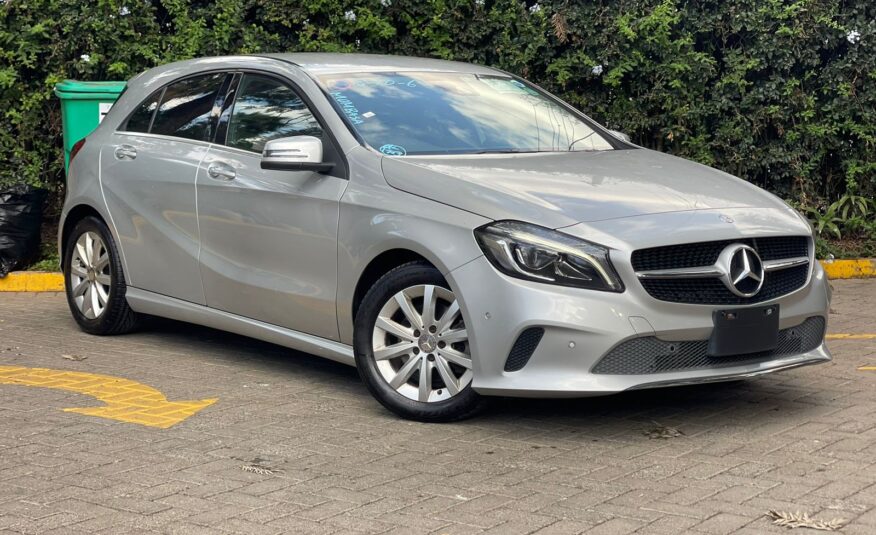 2016 Mercedes Benz A180