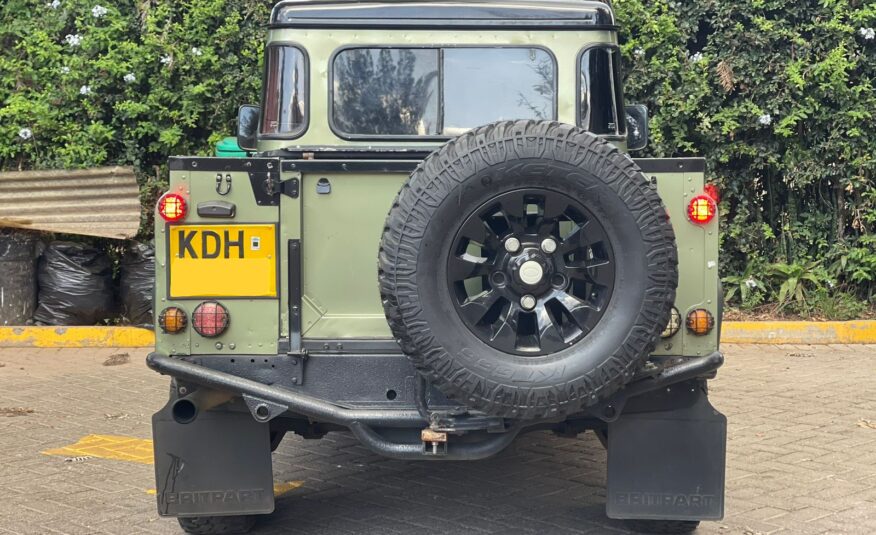 2010 Landrover Defender- Manual