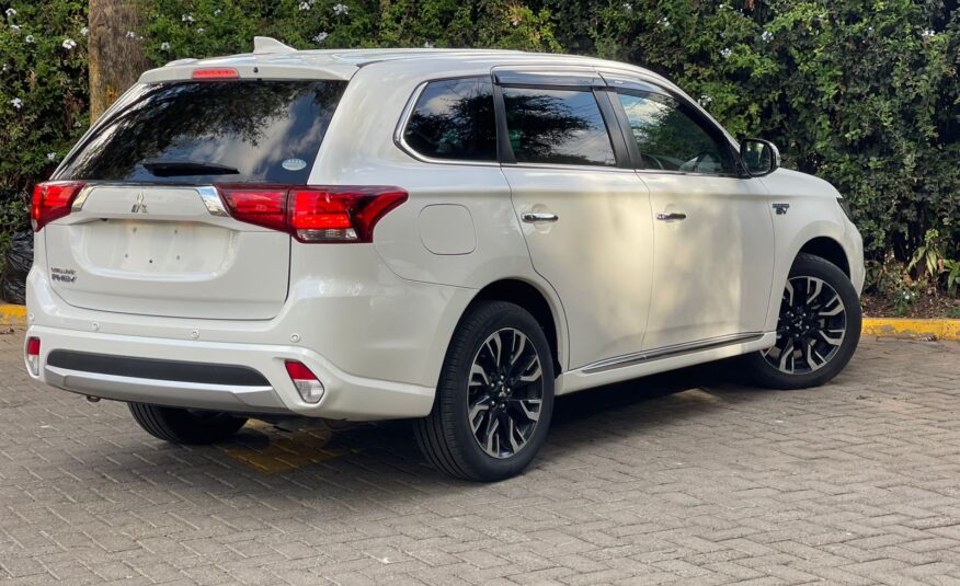 2016 Mitsubishi Outlander PHEV