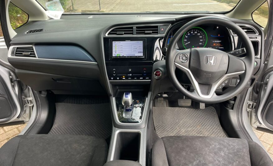 2016 Honda Fit Shuttle Hybrid