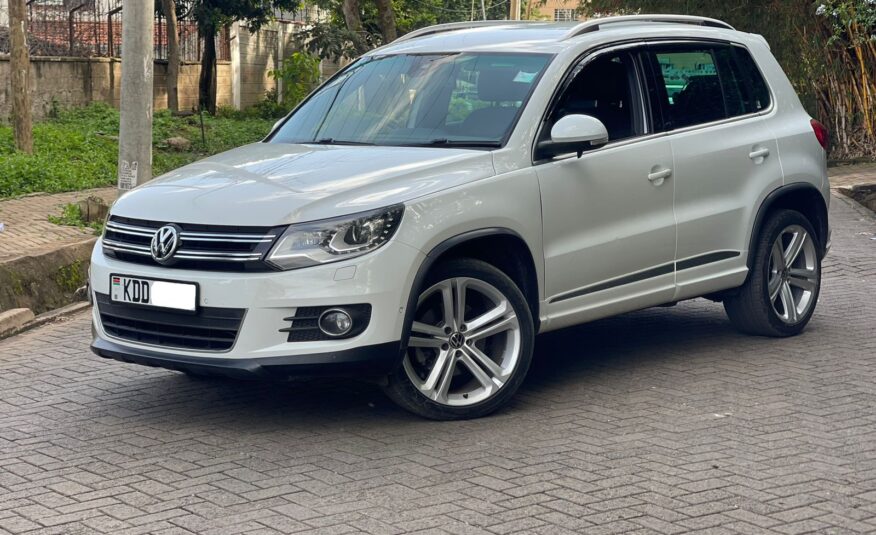 2014 Volkswagen Tiguan 2.0T R-Line