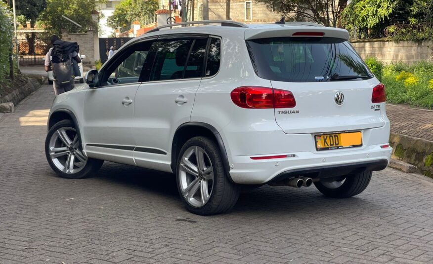 2014 Volkswagen Tiguan 2.0T R-Line