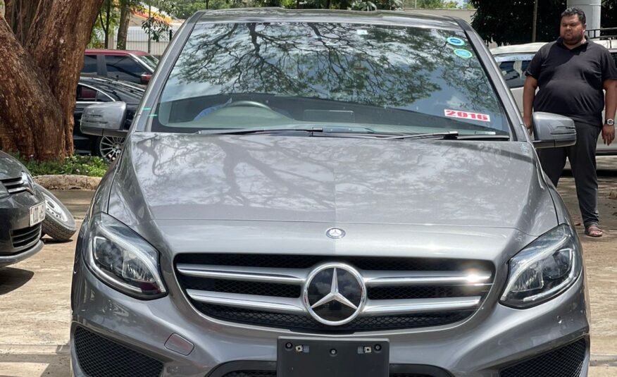 2016 Mercedes Benz B180