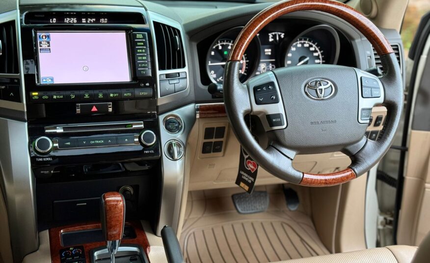 2015 Toyota Landcruiser V8 ZX