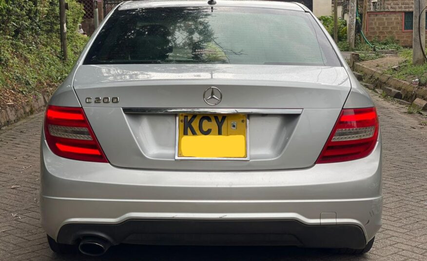 2013 Mercedes-Benz C200 W204