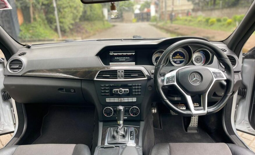 2013 Mercedes-Benz C200 W204