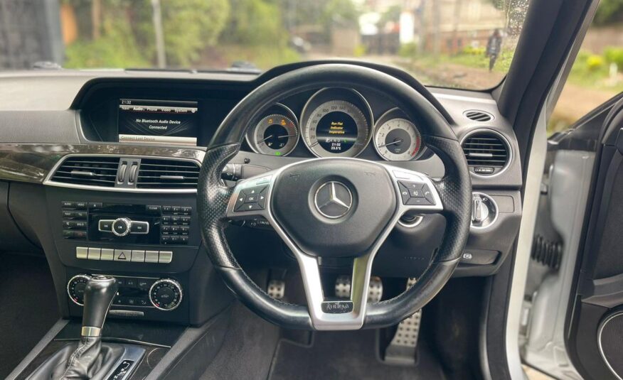 2013 Mercedes-Benz C200 W204