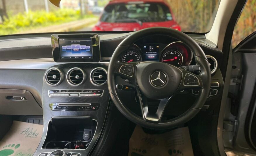 2017 Mercedes-Benz GLC 250 4MATIC