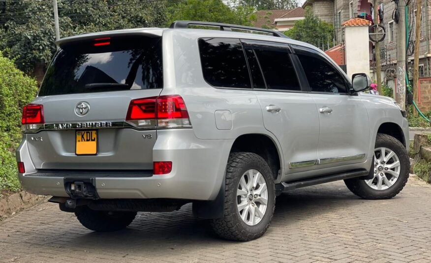 2019 Toyota Landcruiser VXR V8