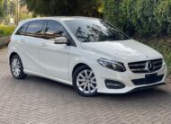 2016 Mercedes-Benz B180