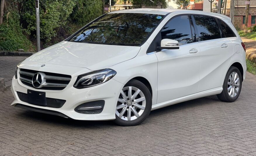 2016 Mercedes-Benz B180