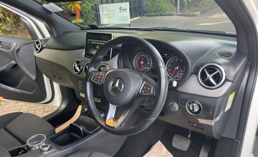 2016 Mercedes-Benz B180