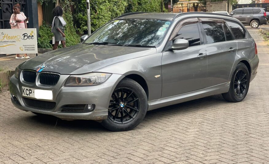 2010 BMW 320i Wagon