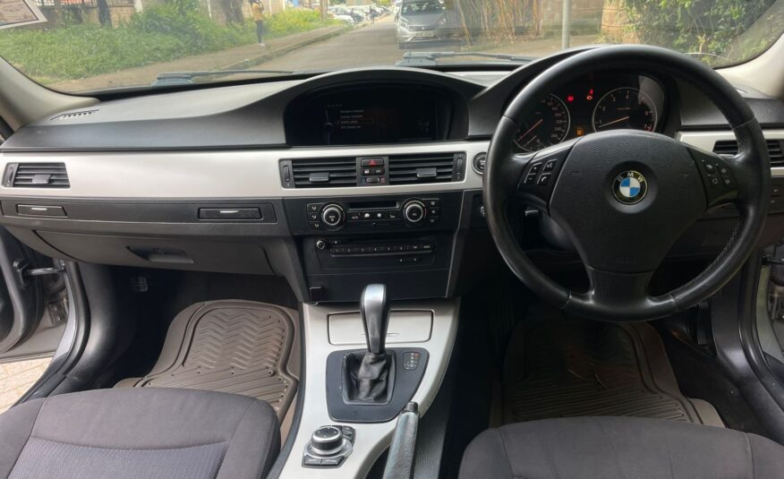 2010 BMW 320i Wagon