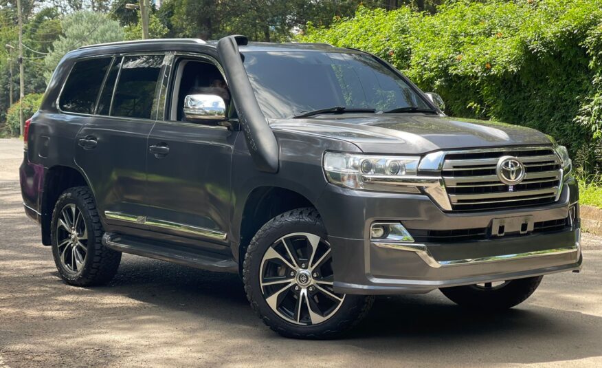 2014 Toyota Landcruiser VXR V8