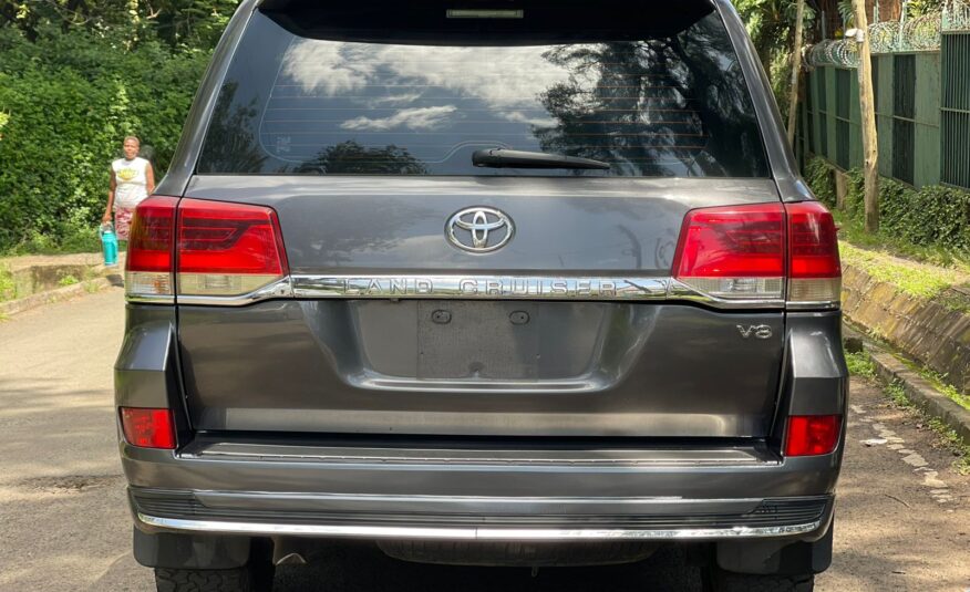 2014 Toyota Landcruiser VXR V8