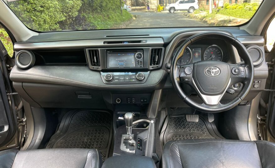 2016 Toyota RAV4 Local