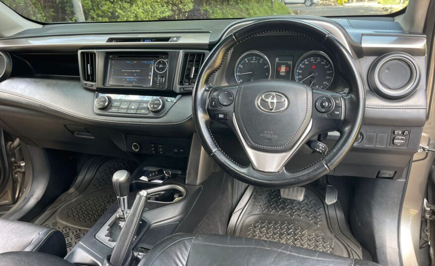 2016 Toyota RAV4 Local