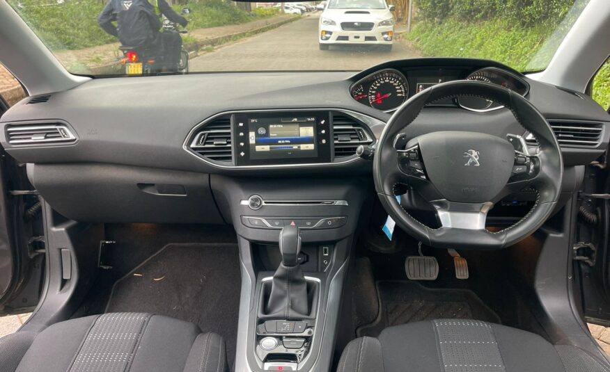 2016 Peugeot 308 MoonRoof