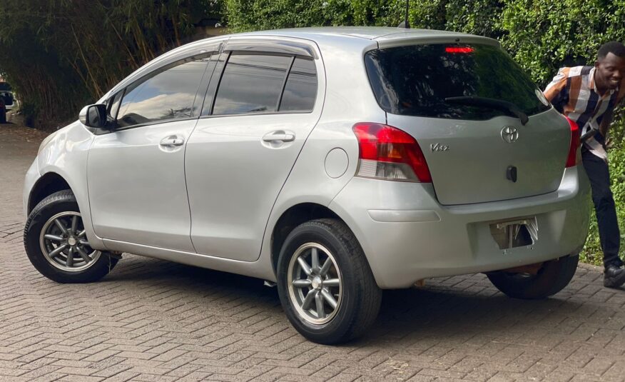 2011 Toyota Vitz