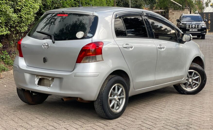 2011 Toyota Vitz