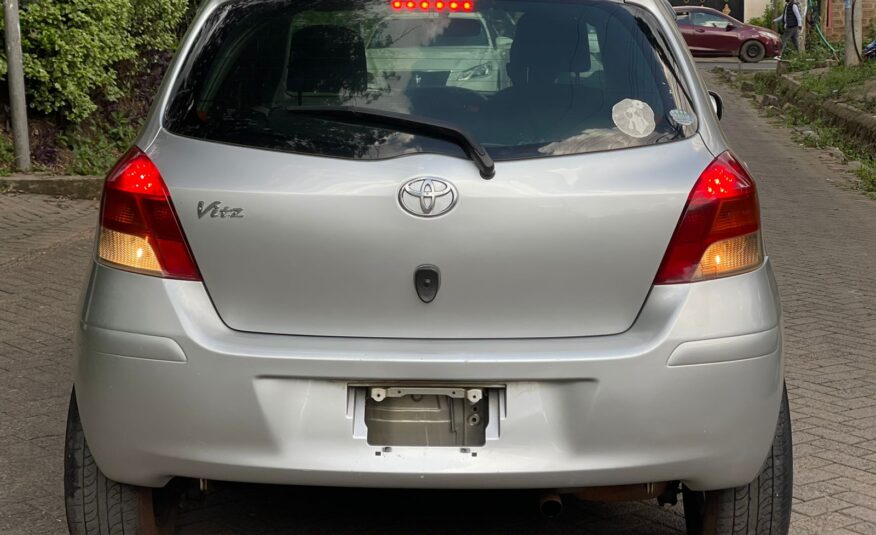 2011 Toyota Vitz