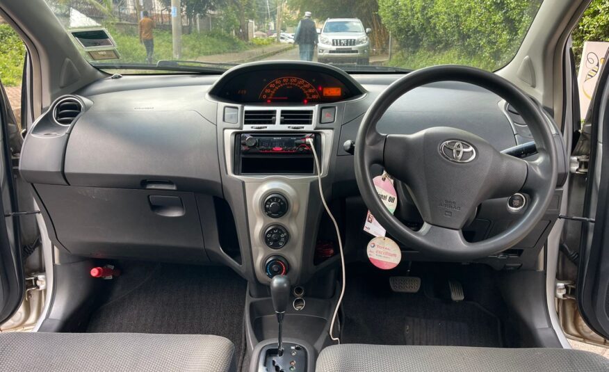 2011 Toyota Vitz