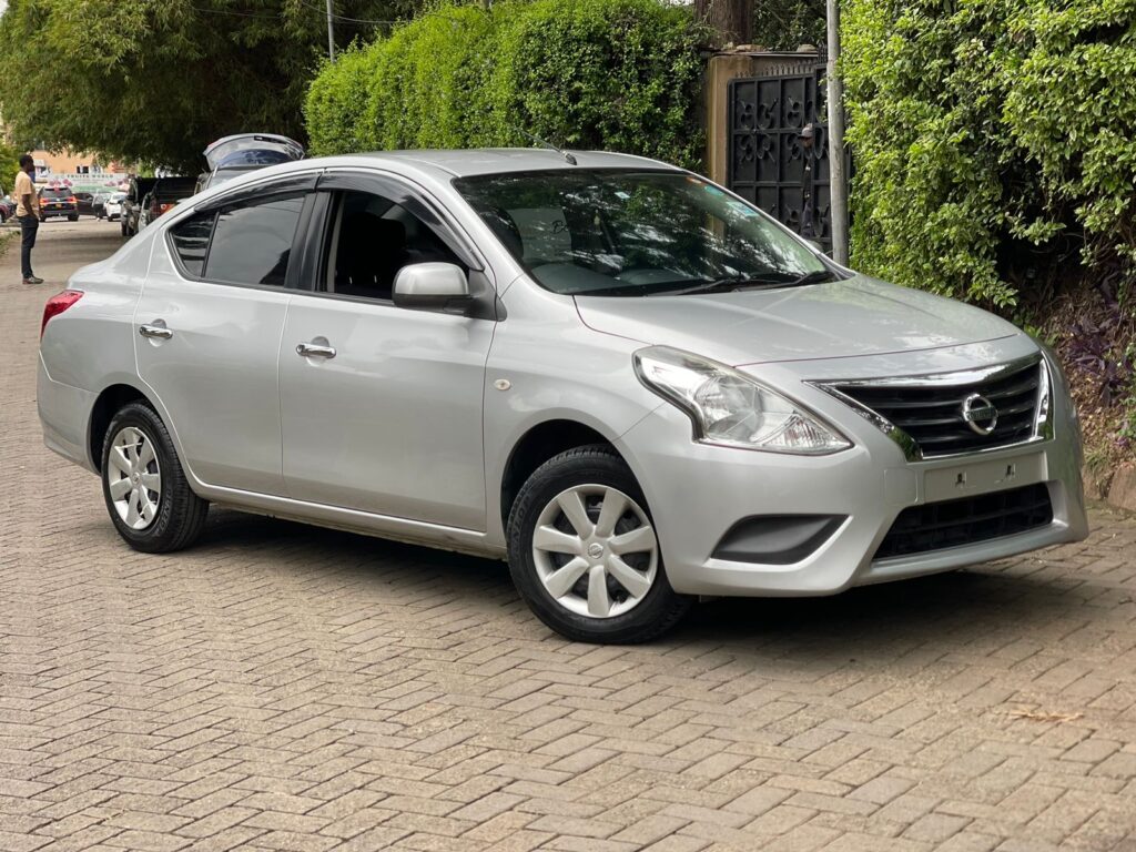 Nissan Tiida Latio 2016 in Kenya For Sale | Lipa pole pole accepted