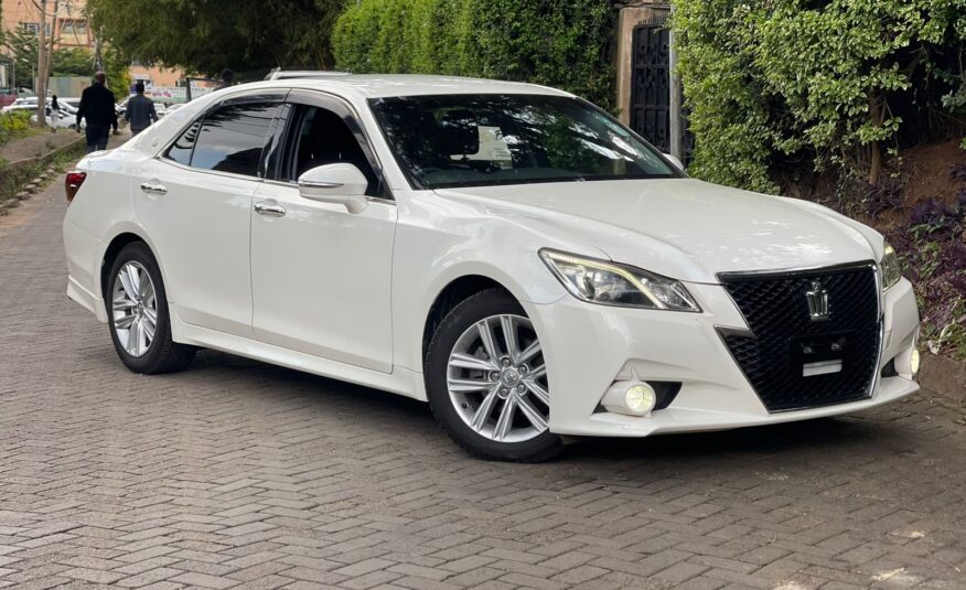 2016 Toyota Crown Athlete S