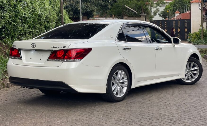 2016 Toyota Crown Athlete S