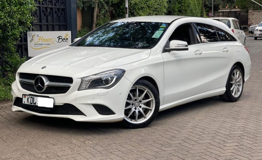 2016 Mercedes-Benz CLA180